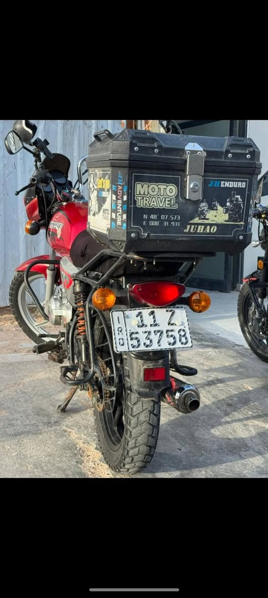 السلام عليكم
دراجه بوكسر موديل 2017
مرقم بغداد باسمي تحويل ثاني
غراض كلها جديد ضفيره جديده
عقل رياضي صالنصه رياضي
مكينه سيفان 25
دشبول إلكتروني 
تانكي وصفاح جديده
سعر 1150 بيها مجال
مكان بغداد حي الجامعه 
ما متواجد بس على هل رقم 
***********
