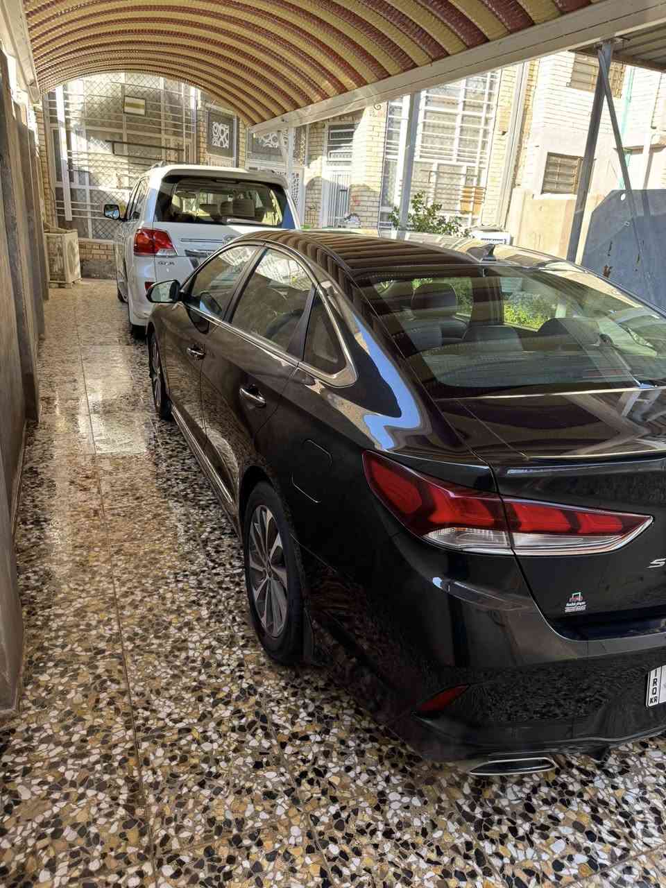 السلام عليكم للبيع سوناتا موديل 18
رقم اربيل انكليزي سنويه 29
بسم عربي هنا ابكربلاء 
السياره فول موصفات للخير معروفه 
موصفات السبورت 
سونارهه بلمنشور 
بدون ايرباك 
ماشيه 147
جاهزه من كلشي كير مكينه تبريد حداديه تخم تاير 
السياره جديده حيل 
السعر 130 مكاني كربلاء الاستفسار اكثر 
***********
