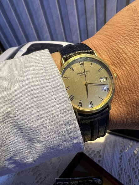 سيتم بث مباشر لبيع الساعات الاصليه والاحجار الكريمه اليوم الجمعه بعد الساعه الثامنه مساء فاهلا وسهلا بكم
#الجميع ***********
