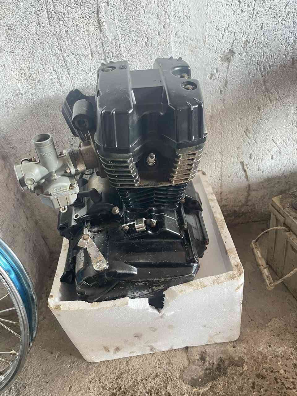 محرك  ١٥٠للبيع نضيف شرط شقل مكان كوت شيخ سعد تصال ع رقم ***********
