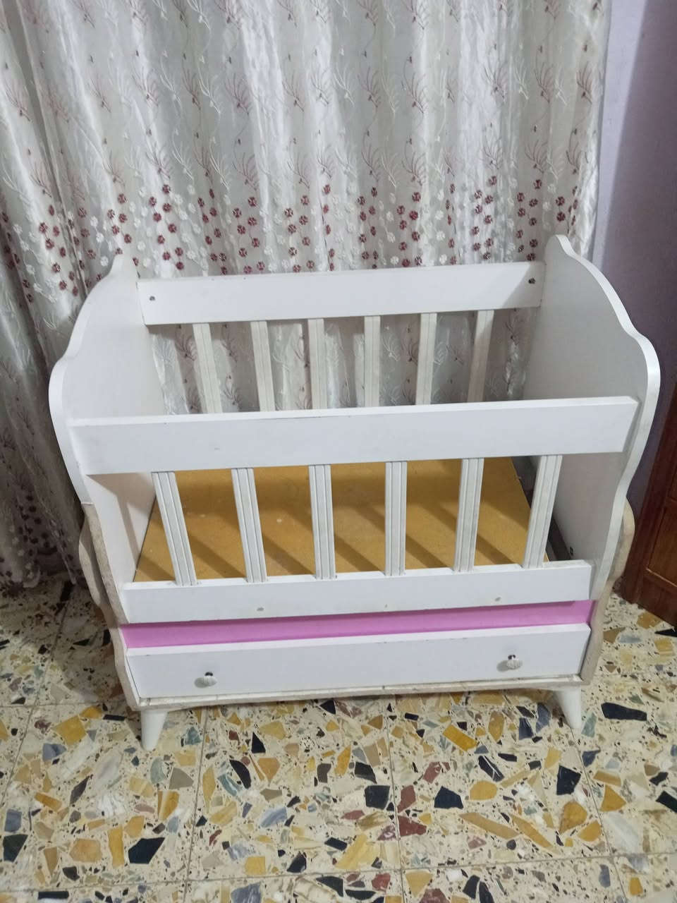 كاروك للبيع  اريد اتصل علي على الواتساب  ***********
