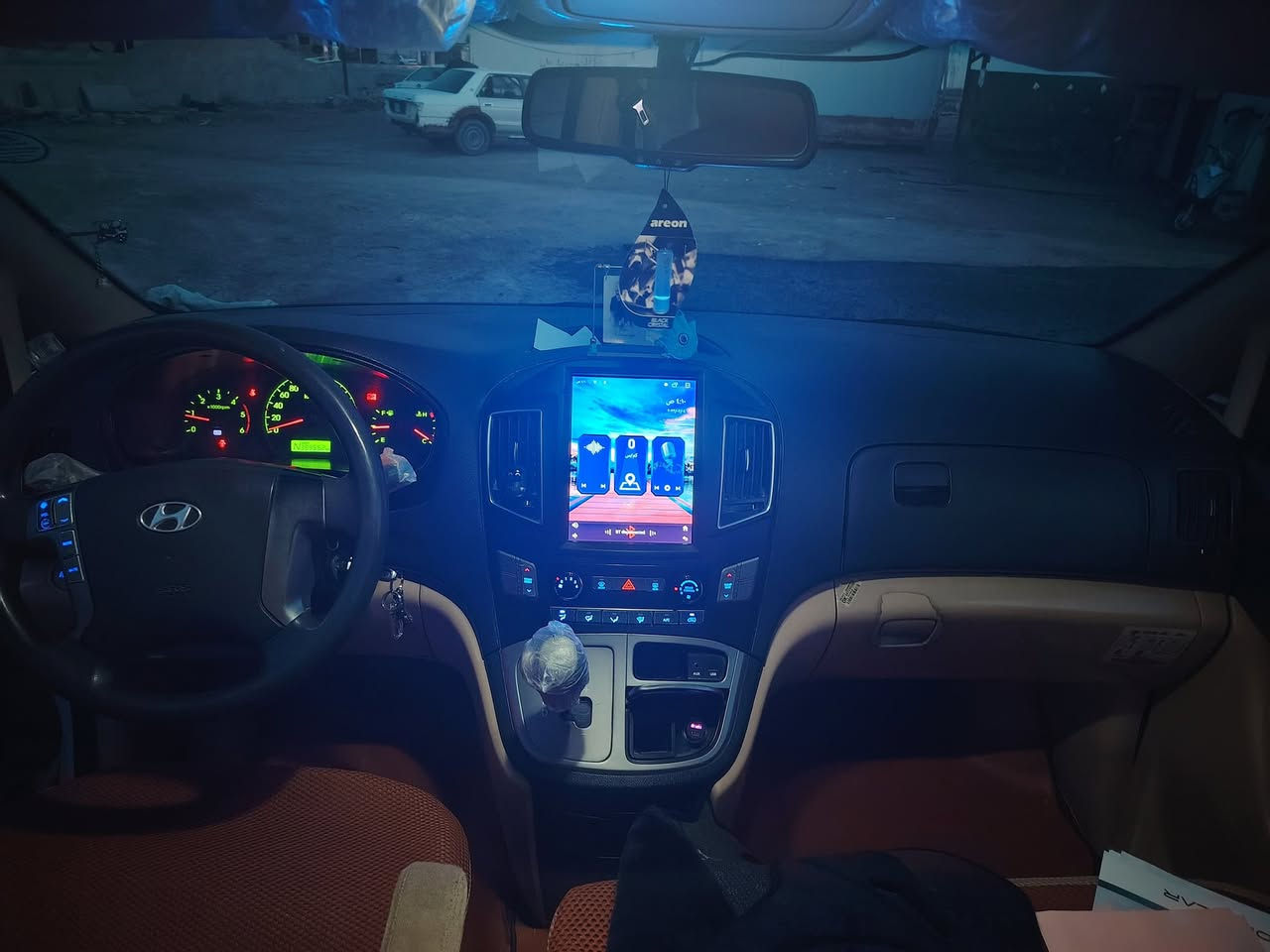 السلام عليكم
سيارة ستاركس 2017 مفتوح محور مسكر 
مكينه سبعه اوتماتيك 
كفاله عامه فقط بارد قليل بالجاملغ الأيسر الخلفي 
رقمه بابل انكليزي باسمي شخصيا 
السعر 220 بيه مجال قليل 
مكاني ناصريه مركز 
للاتصال ***********
