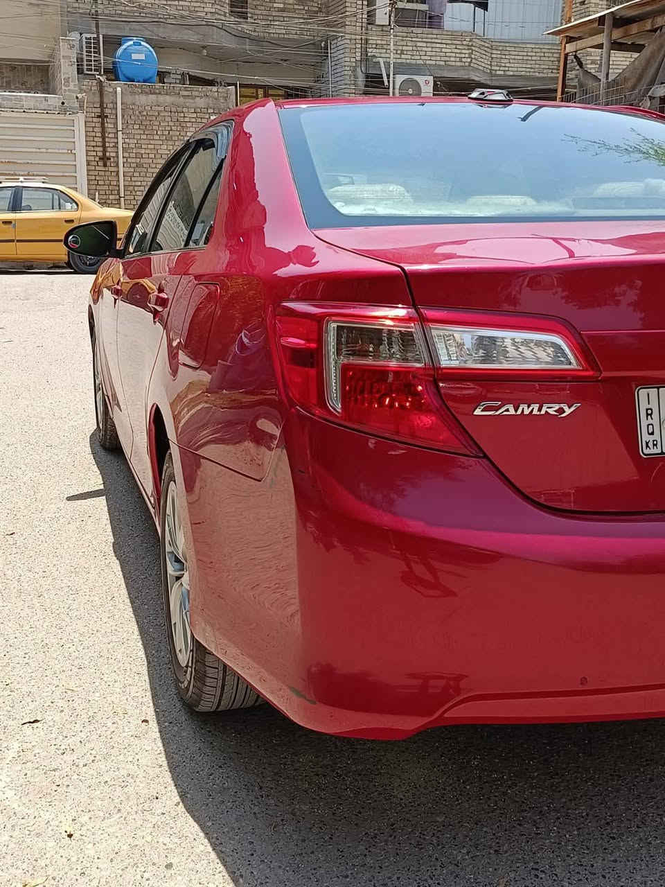 سلام عليكم.  رجاء قبل لاتجي شوف وضعك لين زحمه تنطي حجايه وماتجي تحياتي للجميع.       شوف تفاصيل قبل لاتتصل.   
                
            السعر 100 قفل قفل.    بدون عمله.  
  
كامري 2012 وارد امريكي من امريكا داخله كلين. عل فحص.  

بلعراق صار بيها بنيد. تبديل.  شرط بدون دواخل وشرط عل سونار ل يعجبك ابيعلك.   اي اختلاف. اني اتحمل سونار جديد.  

سياره حيل حلوه وجديده تعجب.  محرك لوك.  تبريد ثلج.  

كير بي خمده خفيفه  بنمره ثالثه مرات تطلع ومرات لا.  

ماشيه 127 حقيقي.    رقم سليمانيه سنويه 2029 باسم عربي.  

سعر سياره 100. دور سوكه كله ذا لكيت هيج سعر عاتبني. 

شرط فحص سونار.      اي اختلاف اني اتحمل سونار. وين ميعجبك.        مكاني بغداد العبيدي.   السعر 100 قفل قفل.  

***********. ملاحظه سوك كله مابي هيج سعر مناسب
