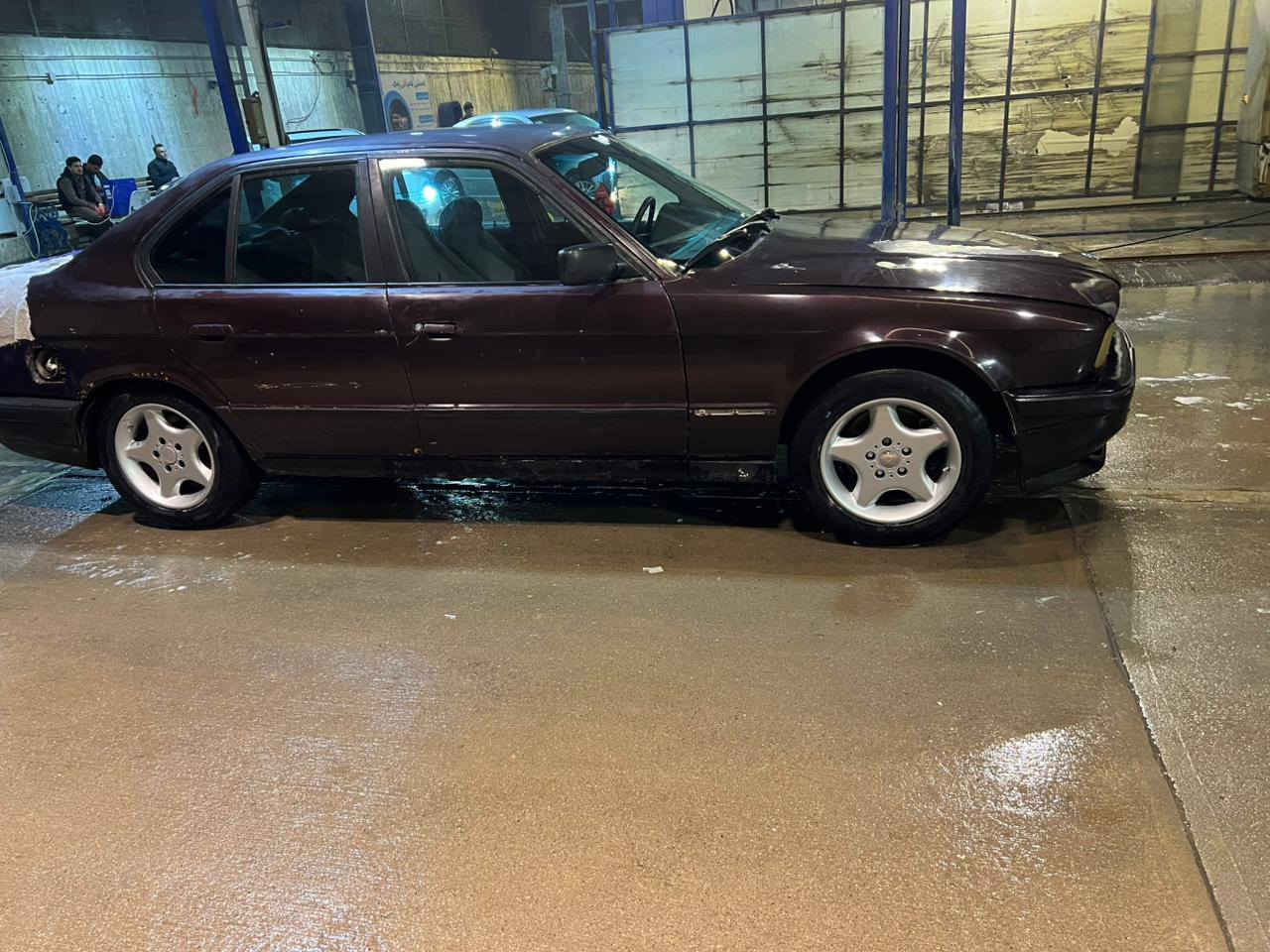 السلام عليكم بي ام دبليو موديل 92 مكينه 520 جير عادي مسكر مكانها بغداد الدوره سعر 35ل
***********
