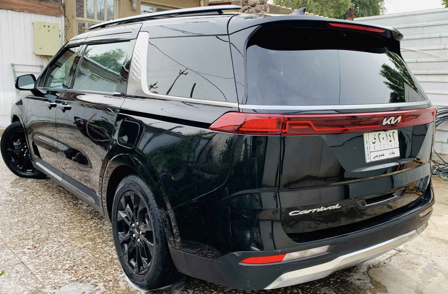 سلام عليكم
اللهم صل على محمد وال محمد 
كيا كرنفال اس اكس برستي 2023
فول مواصفات 
خمس كامرات 
لد امامي خلفي 
فتحتين سقف 
حساسات ٣٦٠درجة
رادارات ٣٦٠درجة
تحديد مسار 
قياده ذاتيه 
تدفئه ستيرن
تدفئه تبريد كشنات امامية والخلفية ايضاً
شاشة ديجتال متصل 
شاشة كشنات خلفيه 
وضعيات قيادة
محرك ٦سلندر ٣٥٠٠
وبقية المواصفات المعروفه 
صور الحادث صبغ جاملغ خلفي 
مرفقة السعر 245$بيه مجال
للاستفسار***********
العنوان بغداد شارع المسبح
