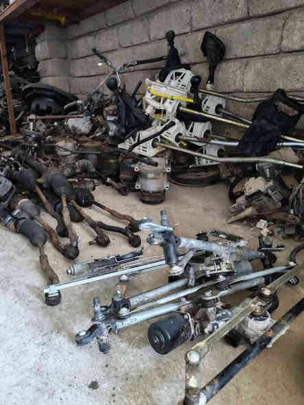 شركة الكوري للبيع قطع غيار السيارات الكورية
 توصيل جميع محافظات العراق
واتساب ***********
موصل صناعه بازويا مجمع اسود الرافدين كراج بيت الكوري
