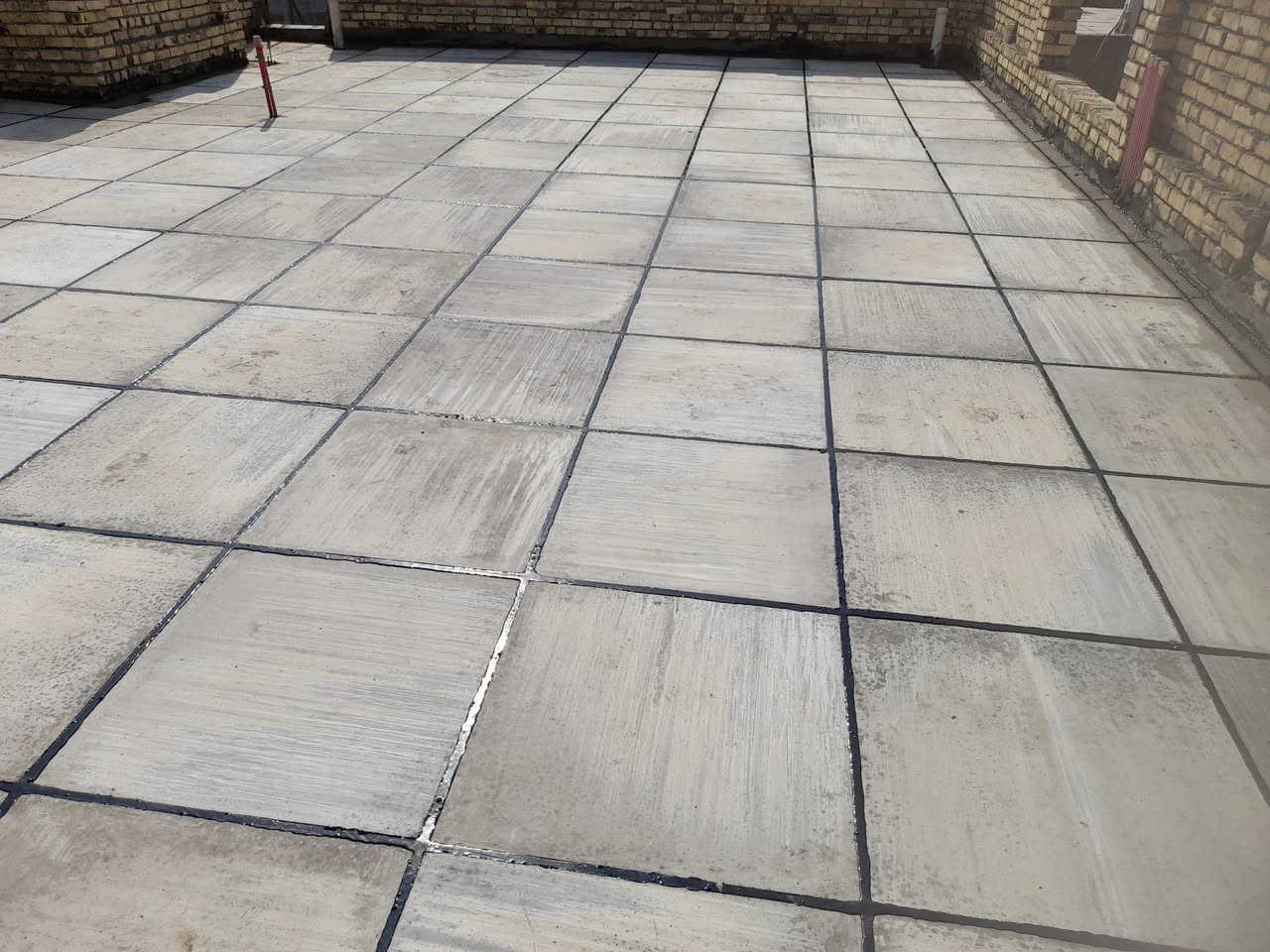 لتطبيك الاشتايكر وتزفيت السطوح شغل كرسته وعمل بالكامل شرط نموذج ع الفحص وترميم السطوح القديمه بالاشتايكر وإعادة الماستك القديم  مع كافه العوازل حسب الطلب للاتصال ***********
