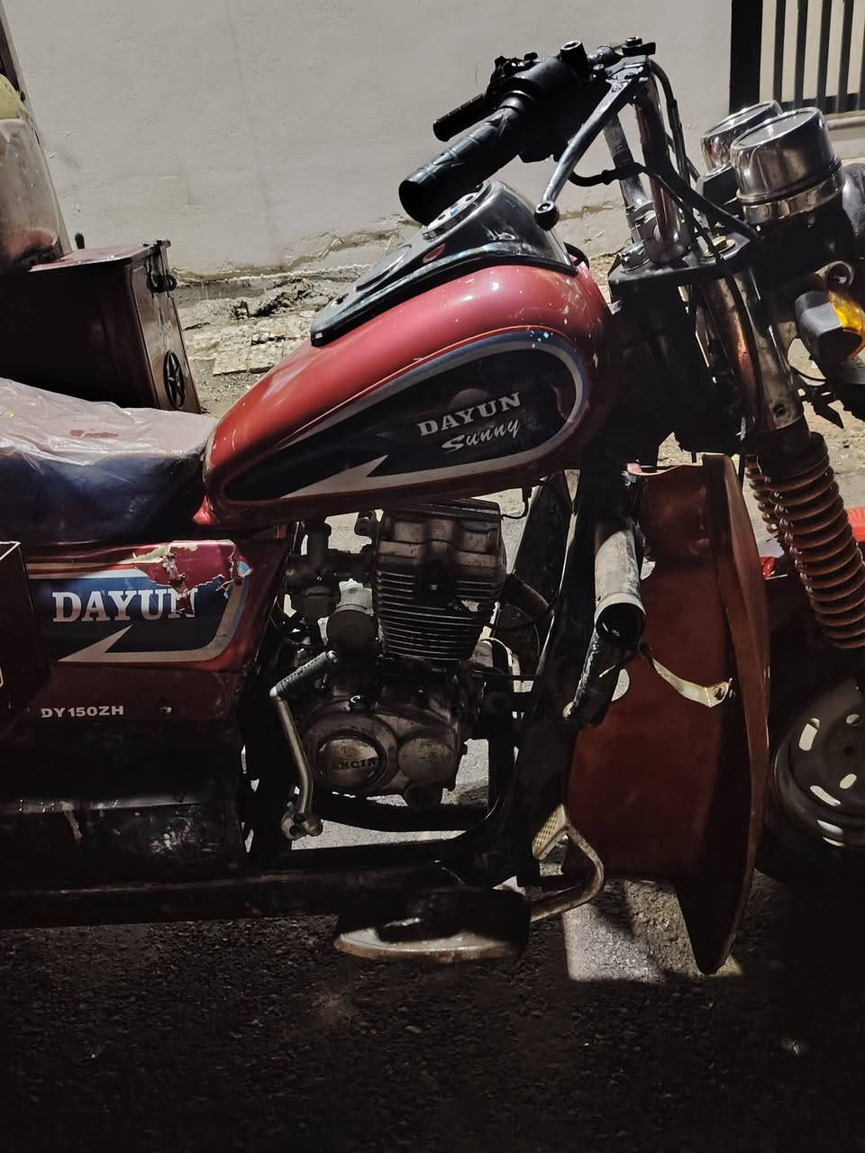 سلام عليكم ستوته موديل 2022 كفاله عامه  تريده هي وغراض مال سمج كبل حط سمج وبيع تريده وحده الشراي يتفضل العنوان بغداد التاجي حي الحسن العسكري رقم الهاتف ***********
