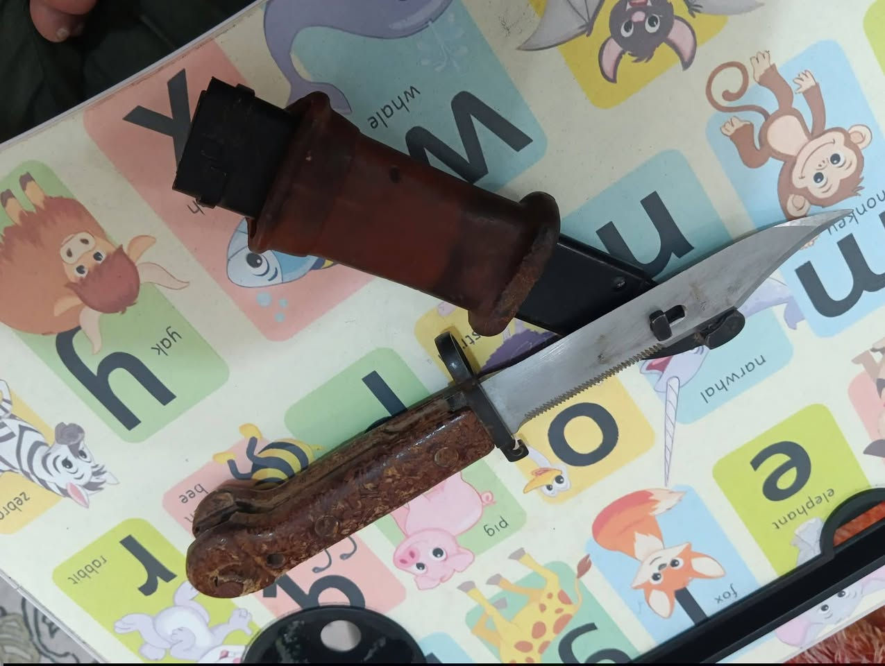 حربه روسي نظيفه جدا مكاني بغداد الغزاليه بداية شارع الظغط سعر 25الف توصيل داخل بغداد  فقط ***********
