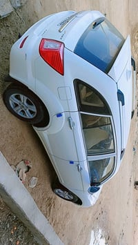 ليفان  x60 لون ابيض موديل٢٠١٦ بأسمي مكفوله  السيارة جاهزة من كل شي حدا...