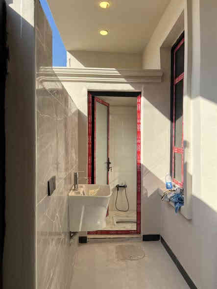 بيت للبيع مساحة 100متر طابقين 
3نوم 3حمامات طابو سند25 تنازل قلعه  
(بناء درجه اولى الجمال يغني عن الحديث )
البوعيثه مجمع السلطان الاول   بالبدايه 
***********
***********
