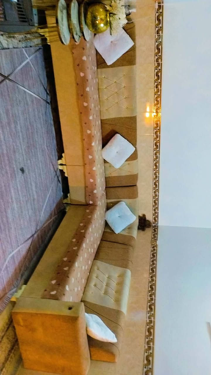 ديوان ٨ نفرات اخووو جديد نضافه ١٠٠٪ شغل تفصال ثكيل
مزاد مهدي خانقيني

خانقين محطه خلف مركز شرطه ازادي

***********
