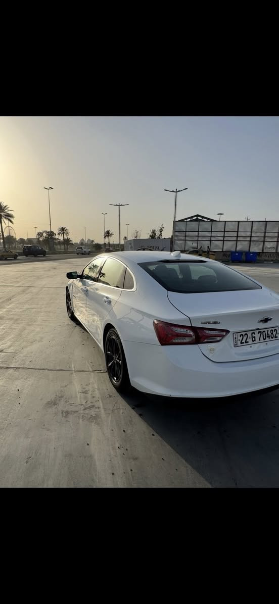 السلام عليكم
ماليبو موديل ٢٠٢٠ مواصفات LT السعر  105$ وبيها مجال  السياره بيها محرك ومستعجل على البيع 
***********
***********
