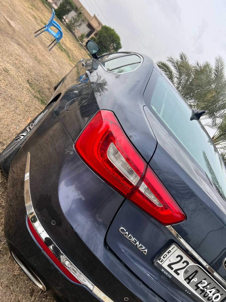 كيا كادنزا موديل 2015خليجي
لون ازرق غير محدد اقرب للسمنتي
فول مواصفات vip
عداد 180كم 
ضرر حادث بل عراق مبدل جاملق وبنيد ودعاميه 
بدون صبغ 
رقم اربيل بأسمي مكاني بغداد
هاتف ***********
