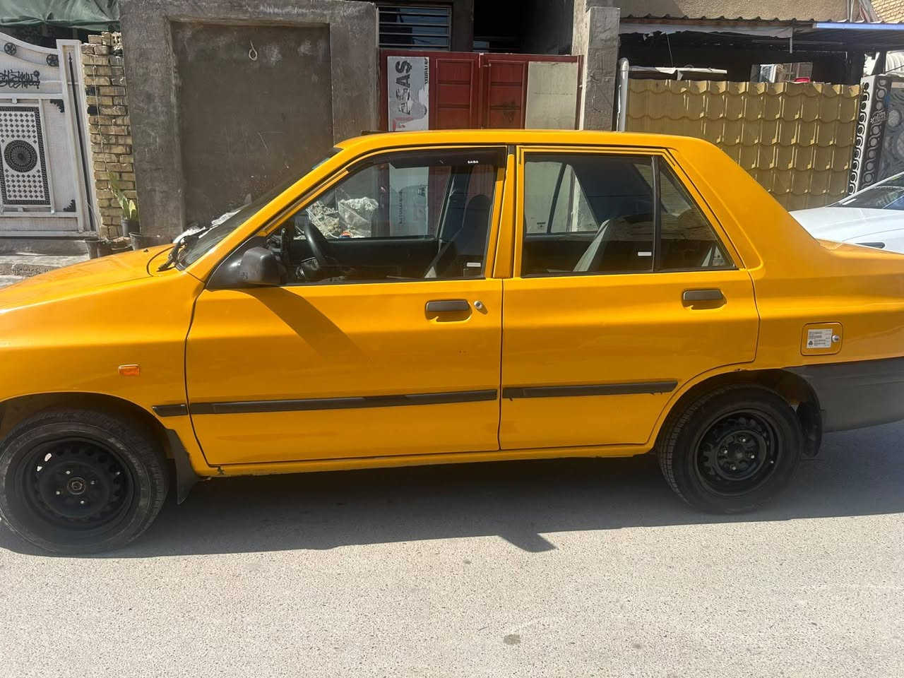 سلام عليكم 
سايبا للبيع موديل 2018 بيهه صبغ جاملغ عكس السايق 
لباقي كفاله باتري جديد تايرات صدر مشط ستيرن كله جديد تبريد شغال مانقصهه اي شيء
بسمي تحويل مباشر 
السعر (45)  *********** مكاني بغداد الشعب
