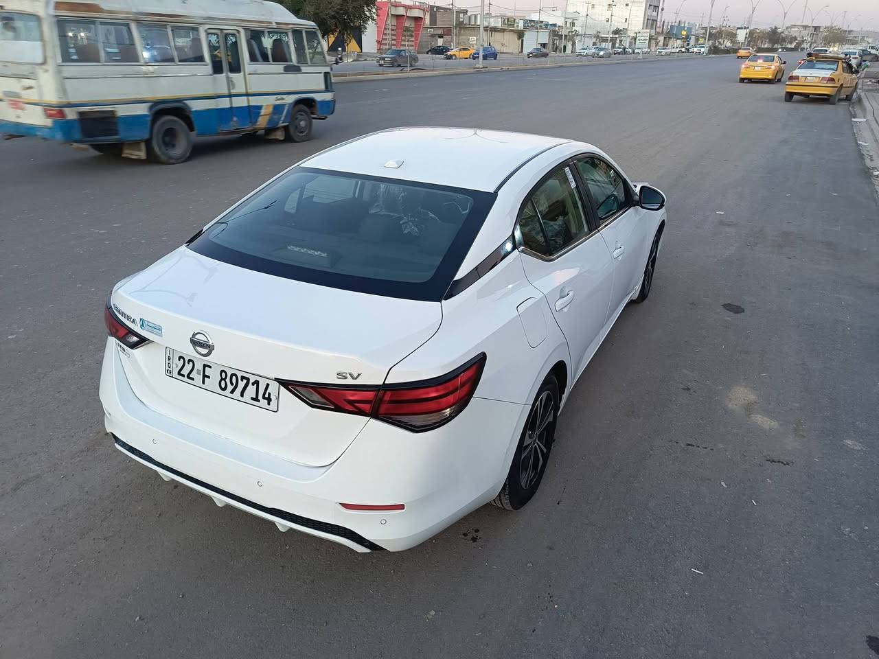 سنترا 2022 SV
سعر 140 وبي مجال بسيط
....***********... بيها جاملغ و بونيت بدون دواخل و ايرباك بصمة رادار امامي و جانبي و خلفي جميع انظومات القيادة و نظام اقتصادي شاشة كبير ايباد و كاميرا 📷 فول hd و تحديد مسار و اوتو ستوب توقف ذاتي گير محرك تبريد كهربائيات حالة وكالة مابيهه مصروف دولار بعد بيهه هوايه مواصفات مكانها كركوك سياره رقم اربيل بسمي كوبون بنزين موجود
