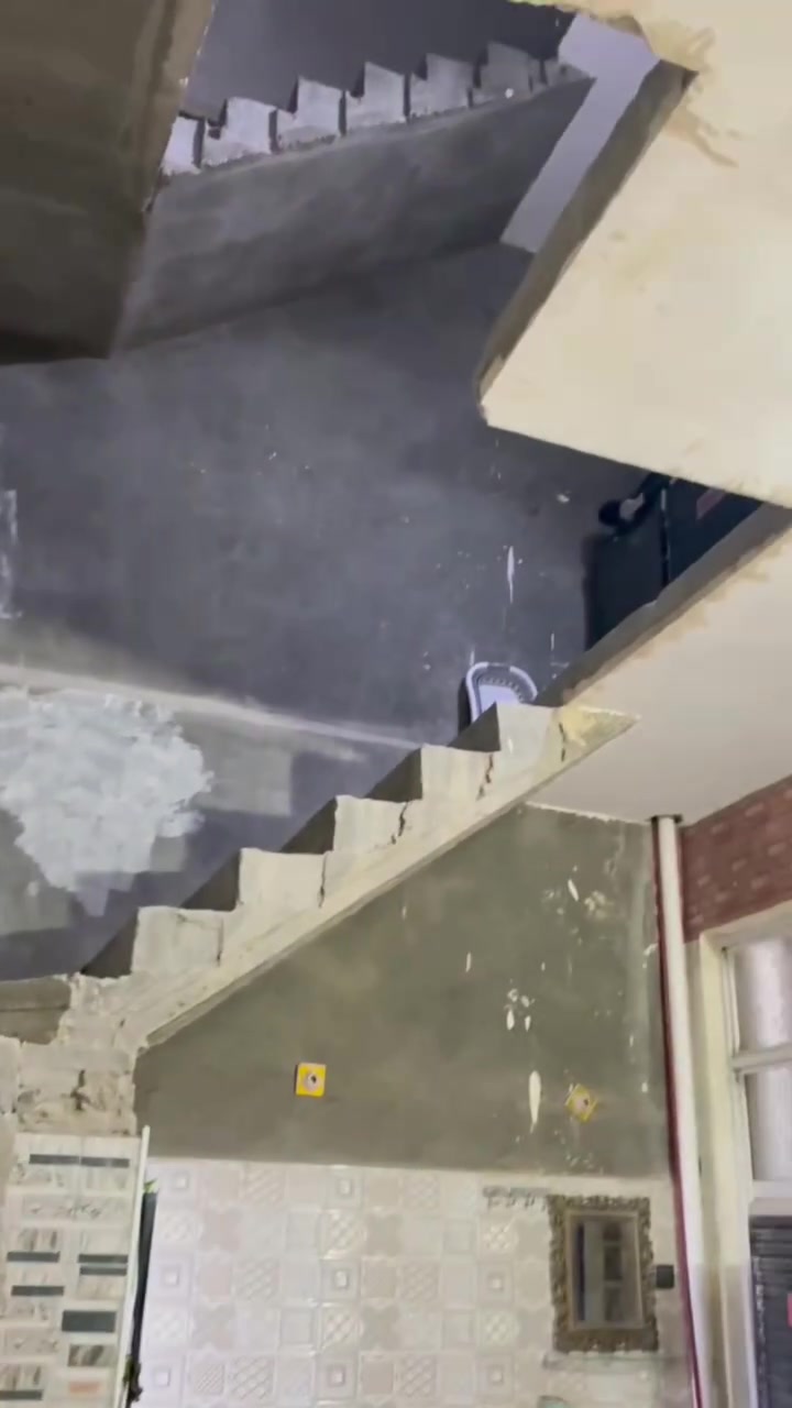 🏡 للبيع – دار سكني في بغداد
 حي الأمير 2/ البلديات
📍 السند: طابو زراعي (سند 25) منفصل، وليس مشاع أو أسهم.
📐 المساحة: 150 م² (6 × 25)
🏠 مواصفات الدار: ✔️ طابقين بنفس التصميم ✔️ 3 غرف نوم ✔️ 3 حمامات ✔️ صالتان ✔️ مطبخان
🌟 مميزات الموقع: ✅ منطقة مخدومة بالكامل ✅ تبليط ✅ ماء ✅ مجاري ✅ كهرباء ✅ مدارس قريبة وجميع الخدمات متوفرة
📞 للاستفسار ومعرفة السعر والتفاصيل، يرجى التواصل على الخاص أو الاتصال.

***********

