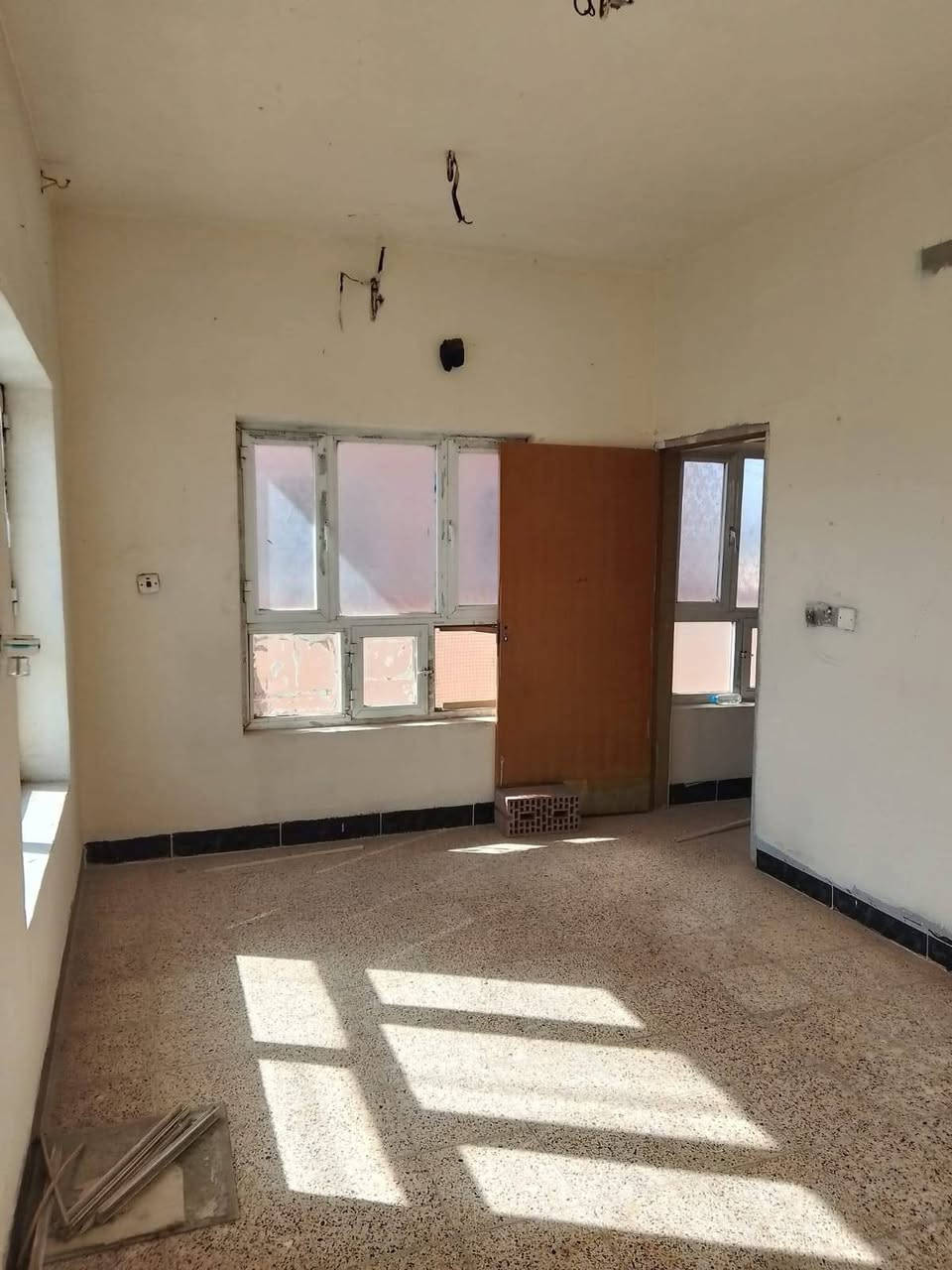 مشتمل للايجار يحتوي على 2غرفه نوم واستقبال ومطبخ وصحيات موقع مميز جدا طريق بغداد فرع بوليفارد قرب مدرسة جاغ 
للاستفسار اتصل 
استاذ ياسين ***********
استاذ عمر***********
