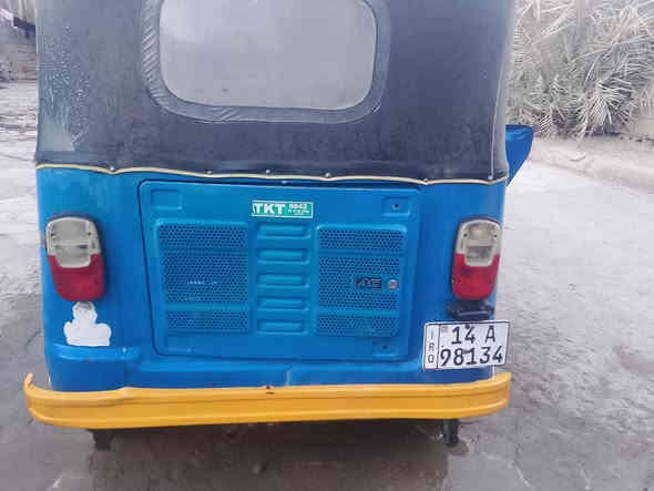 السلام عليكم تكتك للبيع موديل (2021/12/20 ) دخول 22 دشبول 22 مكينه 22 بلاد (رقم لوحه + سنويه) تحويل مباشر الكشره كفاله من المعجون والصبغ والمكينه مجفته مره وحده شركه مكفوله من التنقيص والتبخير السعر (6400) وبيعه مجال قليل كلش تكتك جاهزه شغل وطلع كامله ع وضع الشركه العنوان بصره قضاء القرنه رقم *********** الخاص مغلق مكلف بلنشر
