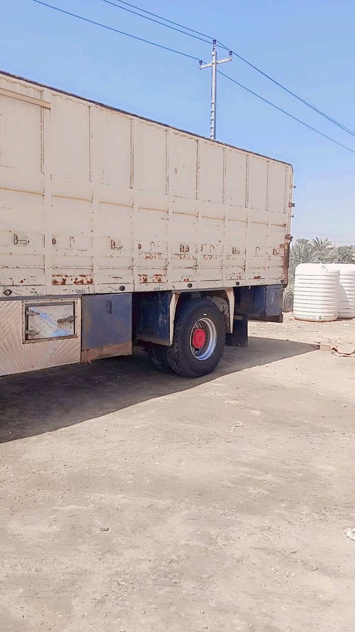 البي للبيع المكان ناصرية السعر خاص ***********
