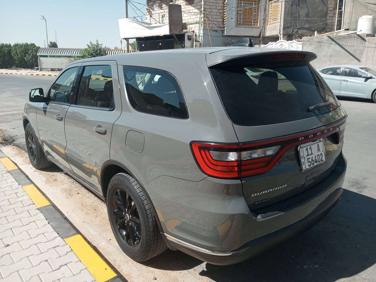 دورنكو موديل 2021
لون اسمنتي 
فئه sxt 
حادث خفيف جدا فقط جاملغ امامي 
حادث موضح ب المنشور
رقم بغداد باسمي 
سياره جديده كلش 
مكاني النجف الاشرف 
السعر 275 وبيها مجال 
هاتف ***********
