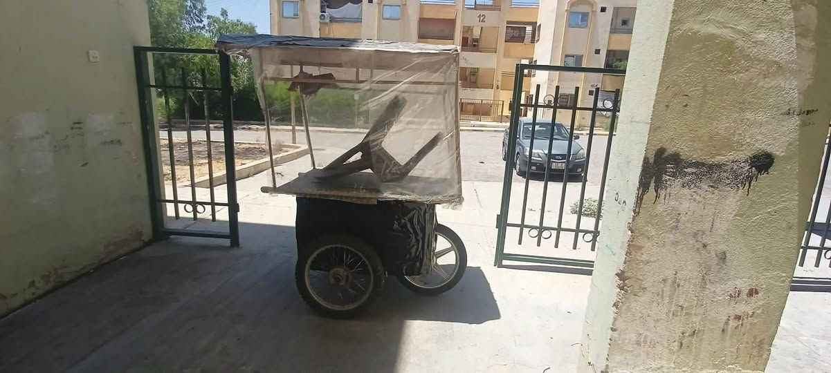 عربانه مال موطا للبيع قزان وباتري وسماعه معاها نضيفه سعرها 110 للاستفسار الاتصال على الرقم التالي ***********
