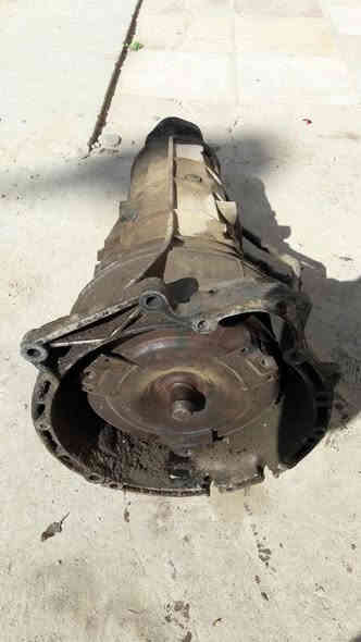 سلام عليكم كير للبيع ٥٢٥ مسكر فيشه حديد مرات من ادوس ابريك اصير بي عته سعره ٧٥     ***********
