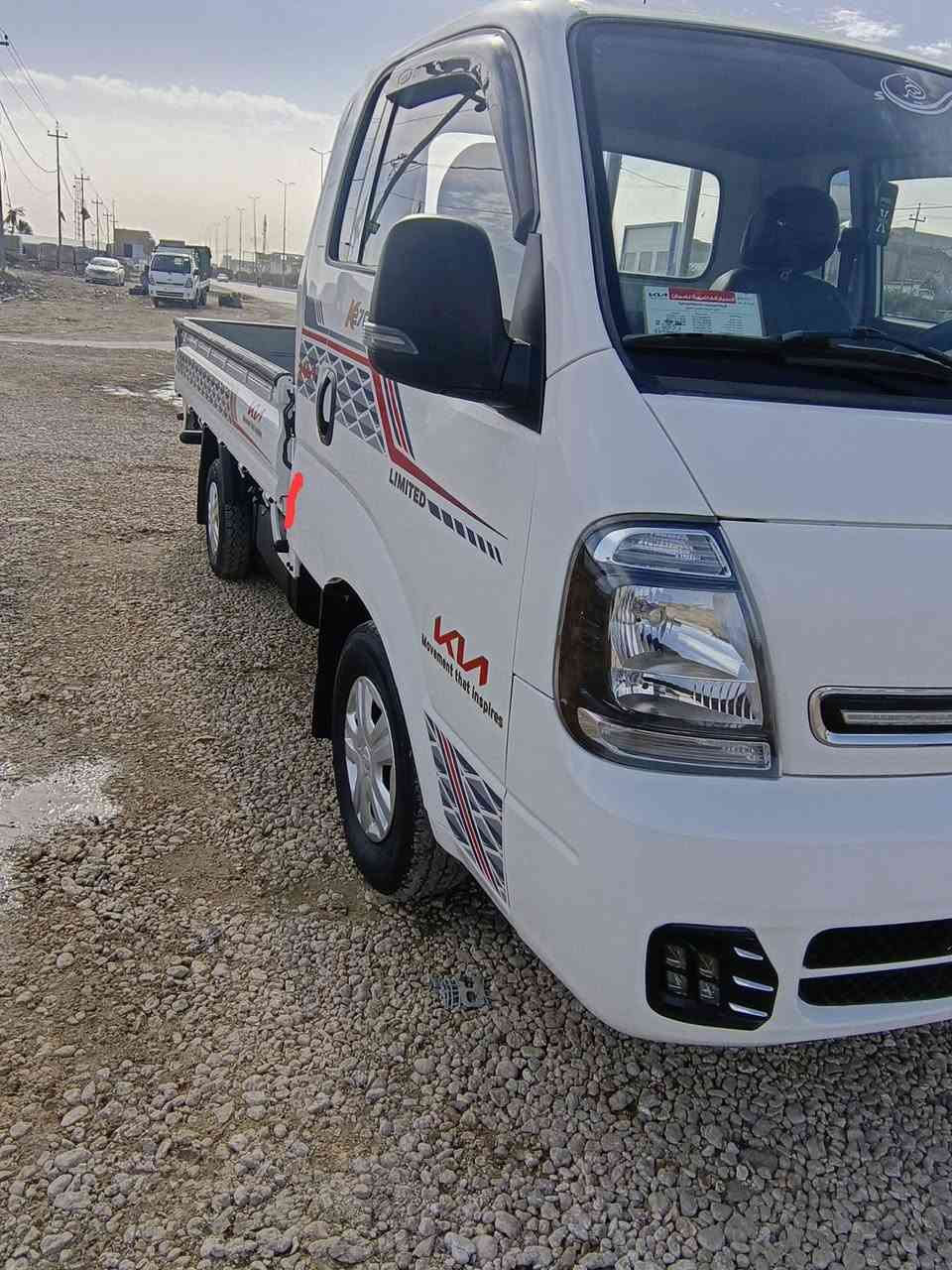 اللهم صلي على محمد وال محمد 
السلام عليكم 
كيه حمل بنكو موديل 2022 بابل للبيع سياره جديده بمعنا الكلمه مكفوله من الصبغ فقط بيه بارد في البند قد الشبر بدون داخل واصبع في الربع جهة العبري كما موضح بالصور والباقي كفاله مكينه على وضع الشركه سنويه ل 28 السعر 140$ وبيه مجال مكان السياره بابل متحتيه ***********/***********
