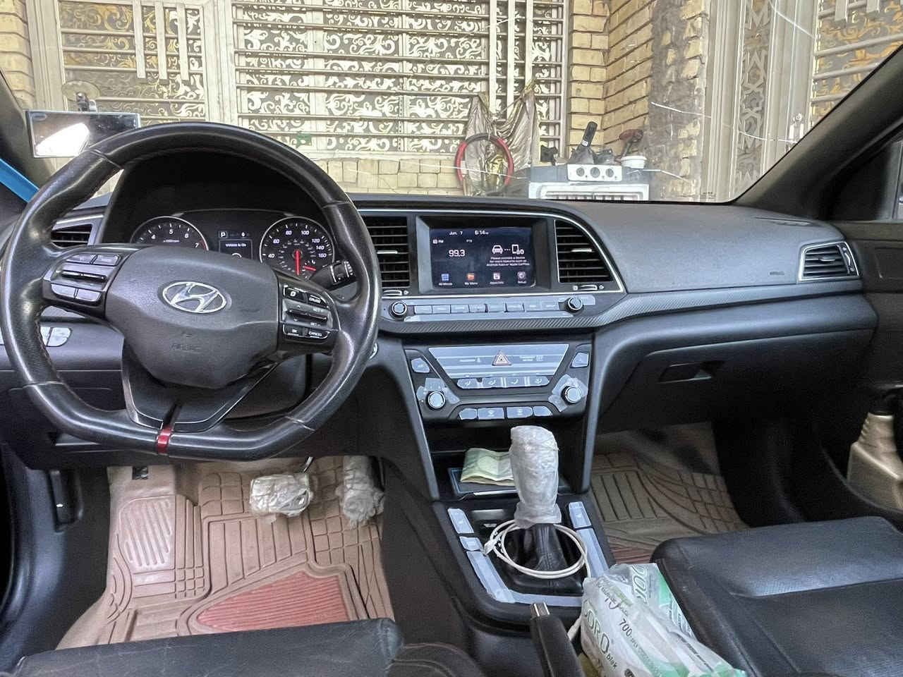 السلام عليكم الانتره سبورت 2018
تروبو 1600 GDI فول مواصفات 
كشنات جلد حضن الداخل كله اسود 
استيرن رياضيDشفتات نمر
دبل كلج 7 نمر صدر امامي خلفي
لايت زنون بك لايت قرش
بصمه فتحه ترحيب 
حادثه فقط بنيد من بره 
وبيه رصعتين معمرهن وبيها رصعات مال حصو كم وحده
مكفوله غير ذني 
مكينه شاد صار كم شهر مال 22
السعر 135 الي تعجبه يخابر والي ماتعجبه اعبر المنشور ورحمله والديكم   @‭0787 378 4296‬
