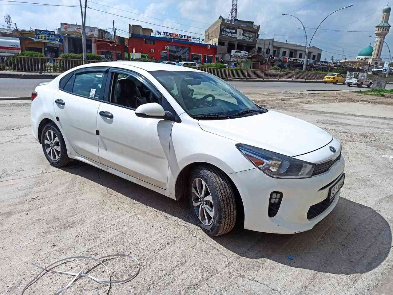 السلام عليكم 
كيا ريو
موديل 2019
موصفات نص فول 
رقم اربيل الدولي 
كابون بأنزين الكتروني 
وارد امريكي 
تبريد وتدفىه 
محرك وكير شرط
محرك 16 GDi
سياره ضررها دعاميه خلفيه وتعديل بارد بجاملغ الامامي 
رقم الشاصي مرفق مع الصور 
السعر118$وبيها مجال 
🛑ملاحظه مهمه
 يرجى الاتصال من  الساعه 9 صباحأ إلى الساعه 9 مساء
#العنوان موصل الجديده شارع بغداد مجاور سنتر بغداد
#مكتب ال رزان للسيارت
***********
***********
