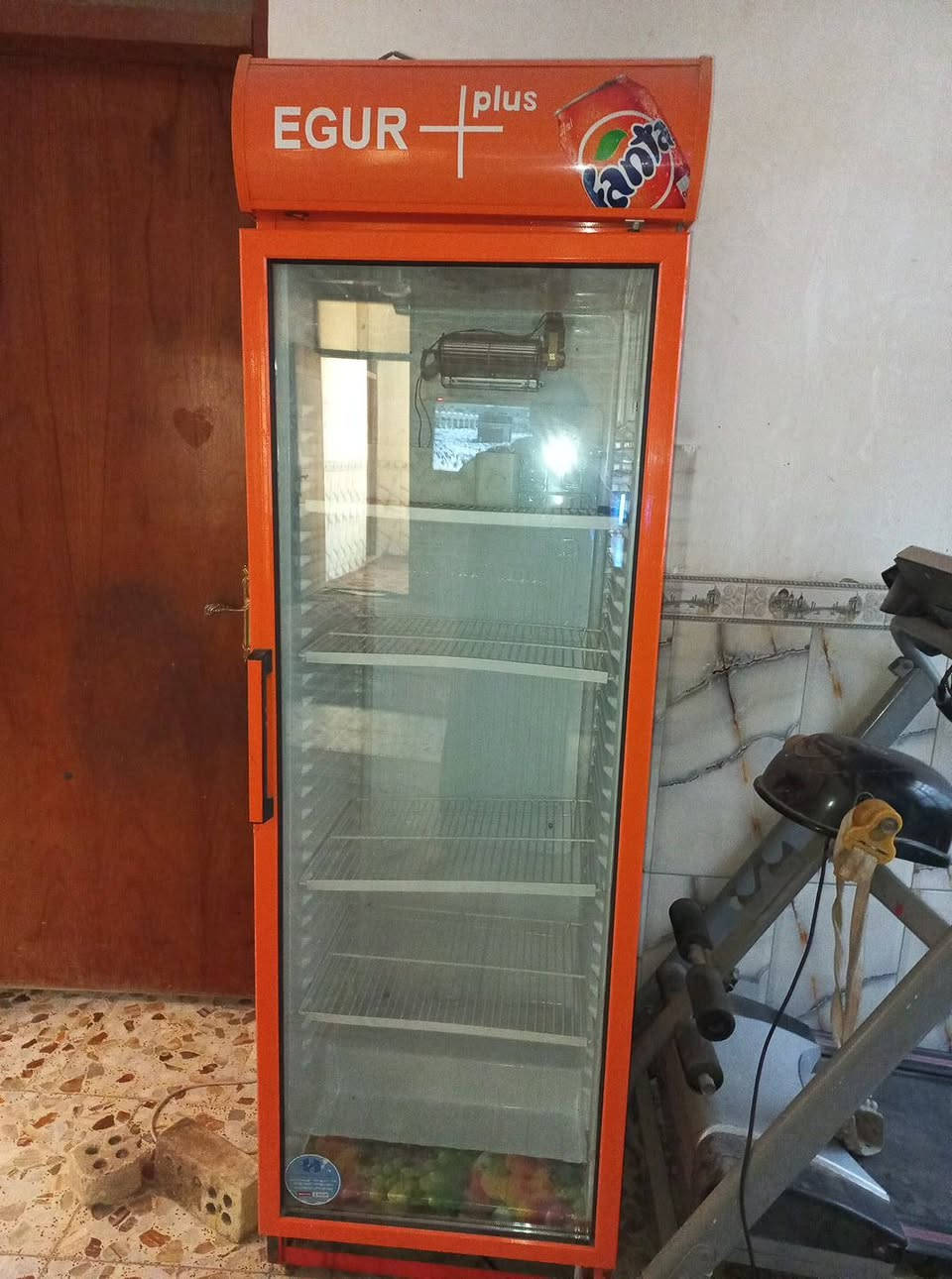 ٣عارضت للبيع +جهاز للجري عنوان تقطع النهروان الاتصال ***********
