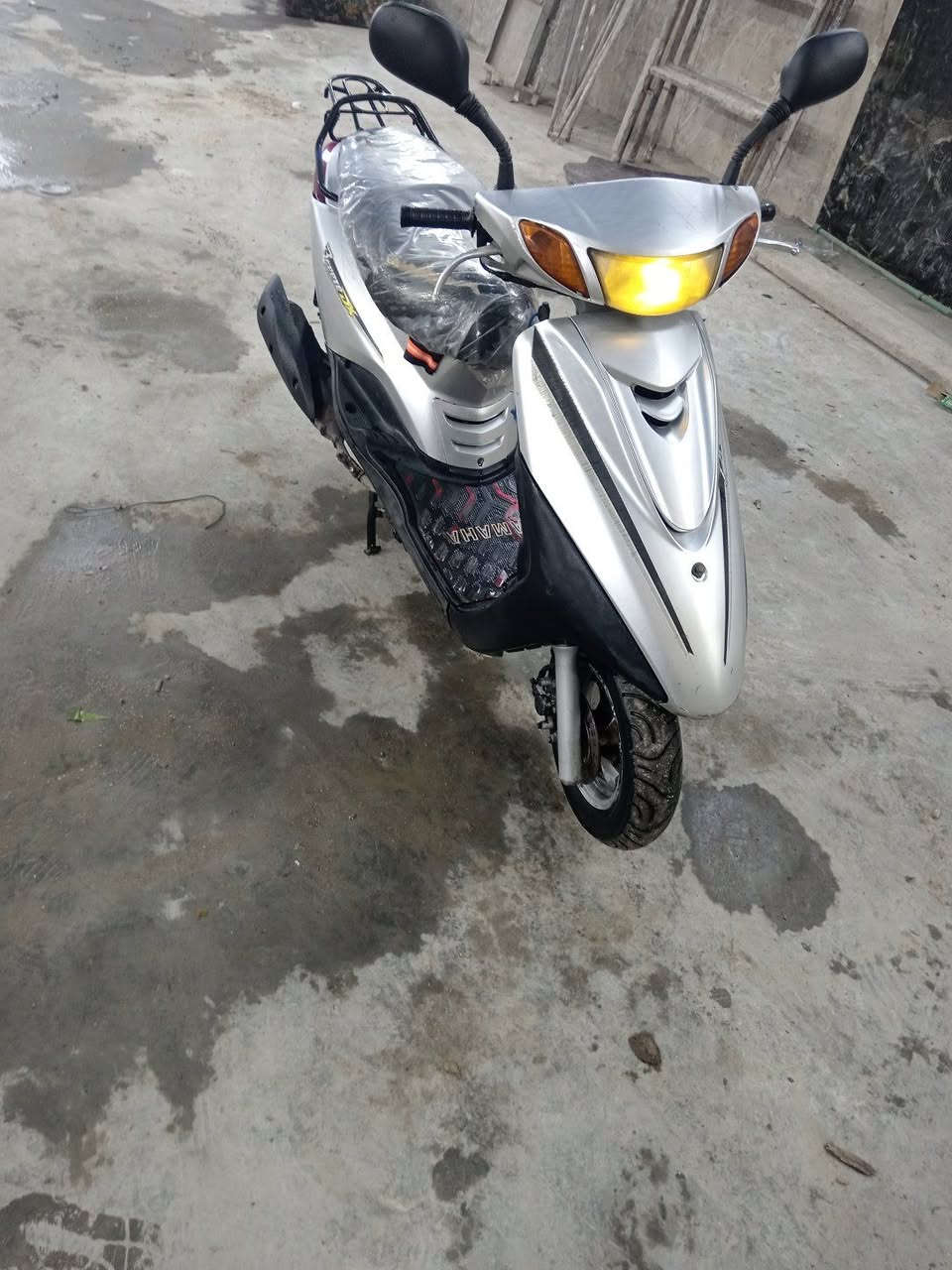 دراجه بريز نوزل لايت عالي ابلاديه حيل ناعمه سلف هندر شغال كهربائيات كلها شغاله أوراقها كامله السعر 500 العنوان الشعب التلفون ***********
