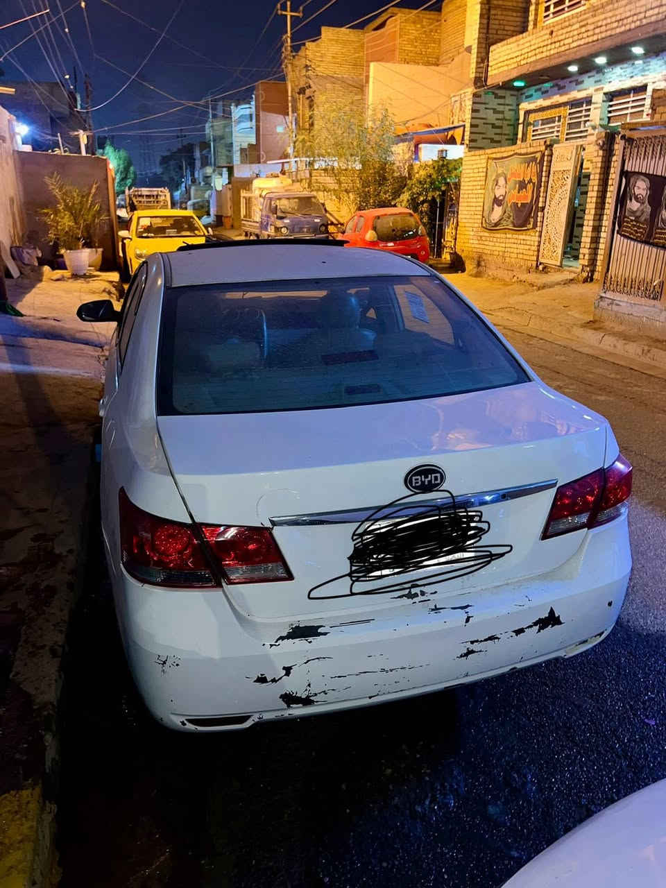 سلام عليكم بي وايدي للبيع موديل 2015 بس كير كايم السياره مصبوغه حزام للجمالية ضربتها بجم العنوان ام الكبر  *********** $38
