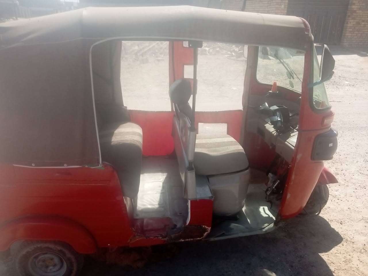 تكتك  موديل 17 الشهر 11 مصلحه خياسات كهربائيات كلهه شغاله  رقمانكليزي تحويل مباشر سعر 4500 /*********** وات ساب موجود بغداد سبع البور
