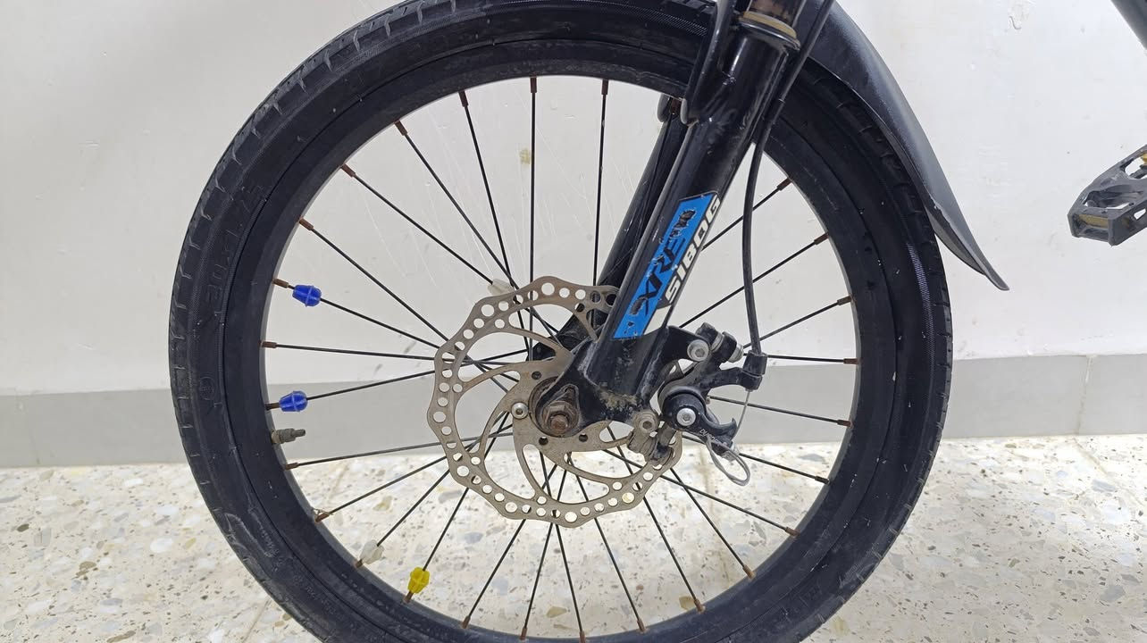 السلام عليكم ورحمة الله وبركاته
🚲 بايسكل حجم 20 كلش نظيف ((جديد)) بريك دسك دبل امامي مكائن تايرات نظيف جاهز للاستخدام
*********** واتساب
