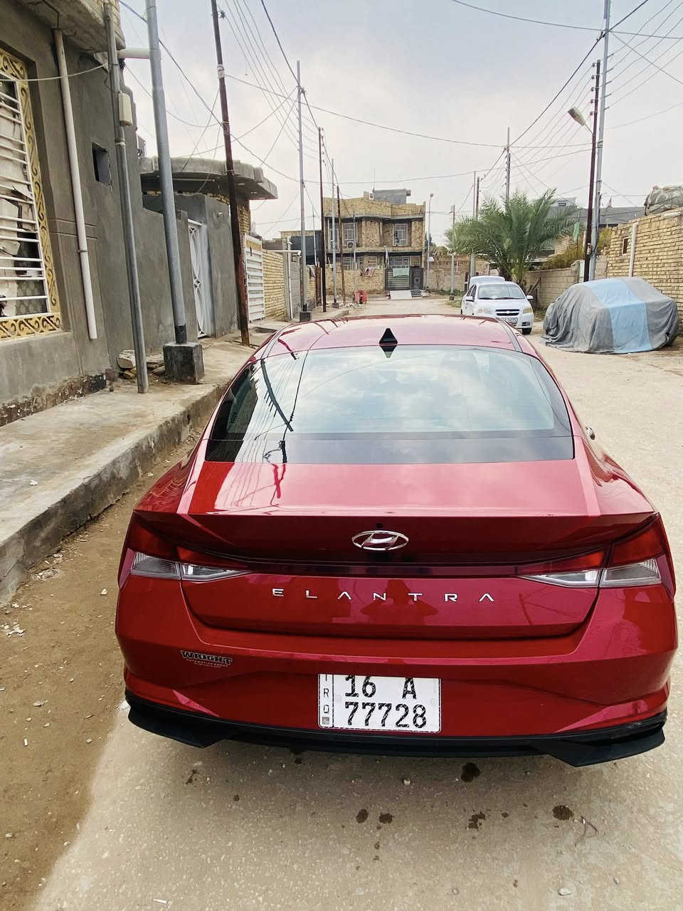 السلام عليكم شباب النترا للبيع موديل ٢٣ وارد امريكي ضرر جاملغ امامي ومبدل نفس اللون بدون صبغ بدون دواخل وبارد بطرف البنيد  صور حادثها بالمنشور دخول جديد بسمي تحويل مباشر سياره حره  وما بيهه اي نقص مكينه ٢٠٠٠ دوش ع وضع الشركه ماشيه ٤٠ سعرها ١٦٠ مكاني ديوانيه ناحيه نفر للستفسار ***********
