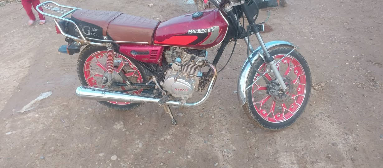 السلام عليكم للبيع سافان 23ضفيره جديده بس تشد الكهربايات السعر325غير متواجد على فيس
***********
