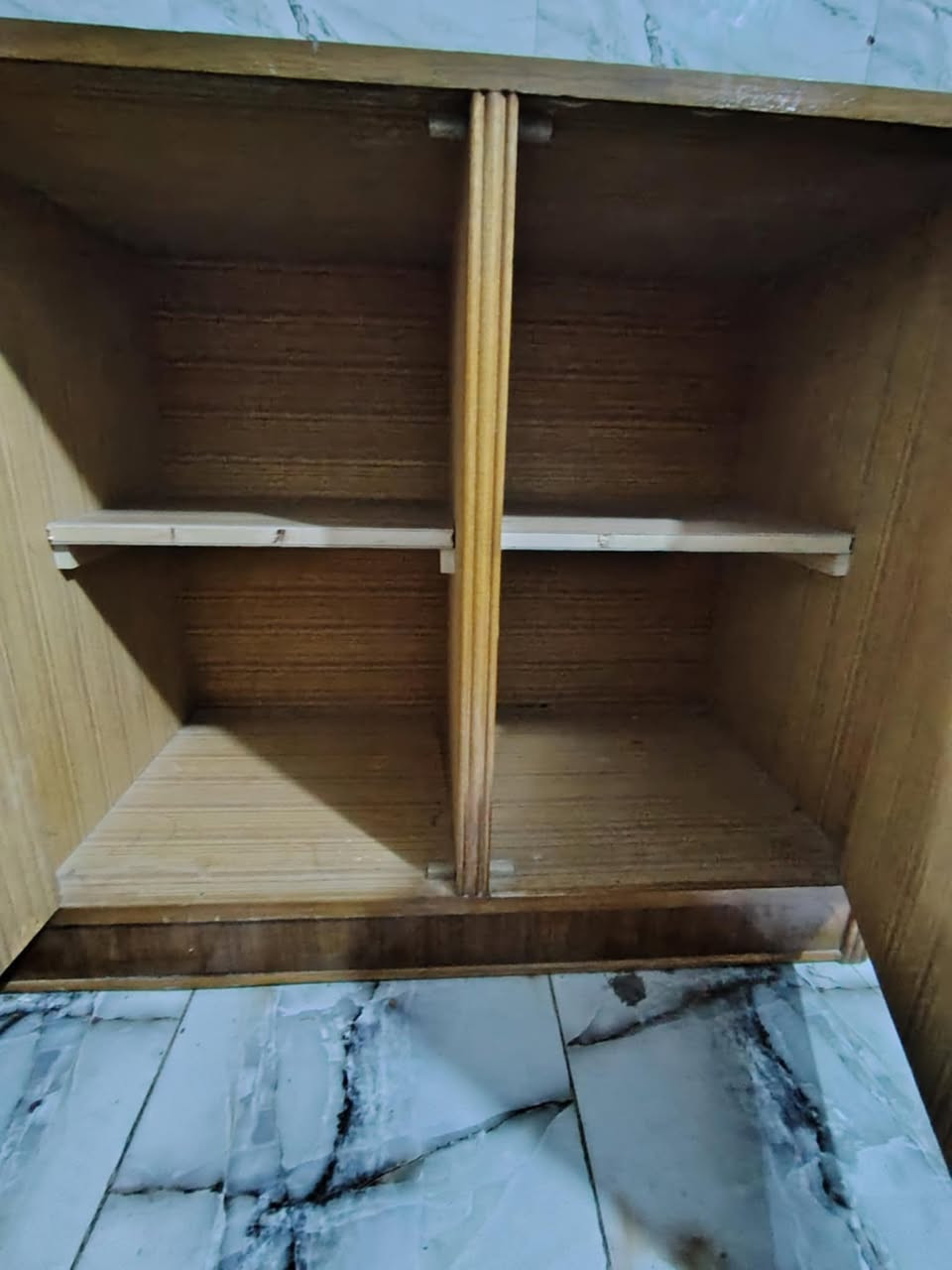 بوفيه عراقي تسكام اصلي وجديده ستوهي شدوهه سعر٢٥٠ وبيها مجال ٤ بوب ومثل ما موضح يمكم


**إذا كنت صاحب هذا الإعلان وتريد حذفه لأي سبب، رجاءا أرسل رسالة إلى الدعم الفني**