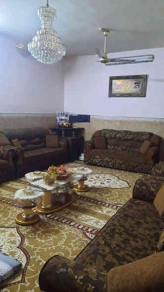 ⭕️تسلسل :1063
🏡 دار سكني ركن للبيع في الفلوجة حي المعتصم قرب مسجد الحاج غركان🏡
            
                     📢 على بركة الله 📢
📍نوع الملك = طابو صرف سند   
📍المساحة بالسند = 173 م٢
📍المساحة واقع حال = 200 م٢ تقريباً
📍الواجهة  =12م والنزال =16,5م
📍الشارع = ركن شارع 12م وشارع 14م 
📍بناء طابوق 2012  

🔷الطابق الاول يحتوي على
غرفة نوم وصالة ومطبخ واستقبال ومدخل ومنور وحمام وصحيات 
🔷الطابق الثاني يحتوي على
ثلاث غرف نوم وصالة وحمام

🟨سعر البيع للعقار : 210 مليون دينار قابل للتفاوض 

🟢مكتب دجلة الهندسي للعقارات حي الجولان قرب صناعة الجولان للسيارات مجاور سوبر ماركت الهلال
للاستفسار الاتصال
***********
‏‭ *********** 
***********
