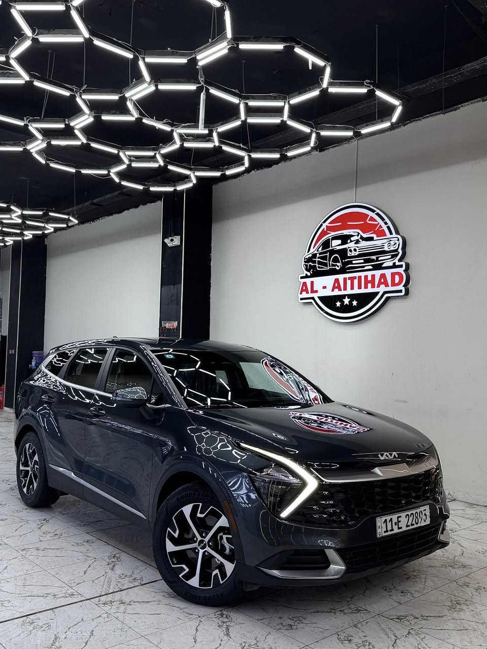 للبيع كيا سبورتج وارد امريكي
موديل 2023
ماشية 19 الف ميل 
حادث جداً بسيط موضح بالصور
السيارة بدون صبغ فقط قبغ جنطة مبدل نفس الون
فول موصفات عدا الفتحة 
مكان بغداد حي الخضراء
***********
