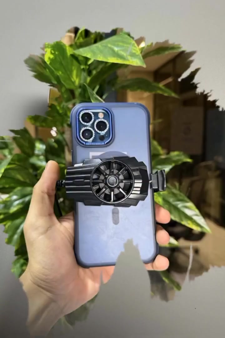 🎮 مبرد الموبايل G6 | انسى الحماوة والتعليك! 🔥❄️
​موبايلك يحمى ويقطع بنص اللعبة أو البث؟ مبرد G6 هو الحل السحري لتبريد ثلجي وفوري!
​✨ مميزات المبرد:
​❄️ تبريد ثلجي بثواني: ينهي الحماوة ويضمن لك سلاسة خرافية بدون "لاغ".
​🤫 هدوء تام: مروحة قوية وصامتة ما تأثر على صوت المايك أو البث.
​📱 يركب على كل الموبايلات: تصميمه خفيف، صغير، وما يضايق إيدك باللعب.
​🔌 طاقة مستمرة: يشتغل بكيبل USB مباشر لأداء قوي بدون انقطاع.
​🎯 المُنقذ المثالي لأهل الببجي، الجيمرز، وأصحاب اللايفات!
​⚡ لا #تخلي الحماوة تضيع عليك الفوز.. اطلب G6 هسة وعيش اللعب الصح!
وبسعر 24 الف والتوصيل مجاني لجميع محافظات العراق 
#ذكر_الله_هو_الأجمل #المنصور #الاناقة #المتابعين #الجمهور #اجهزة_الكترونية


**إذا كنت صاحب هذا الإعلان وتريد حذفه لأي سبب، رجاءا أرسل رسالة إلى الدعم الفني**