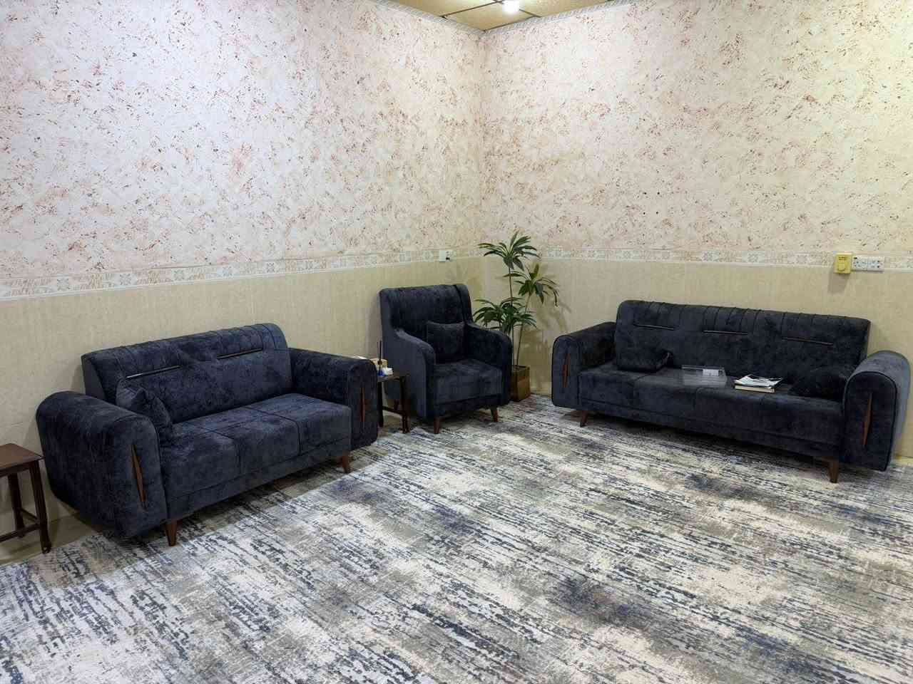 تخم قنفات تفصال ثكيل شغل درجه اولى ضمان ٣ سنوات بي استعمال ٣ تيام فقط 
مزاد مهدي خانقيني

خانقين محطه خلف مركز شرطه ازادي

***********
