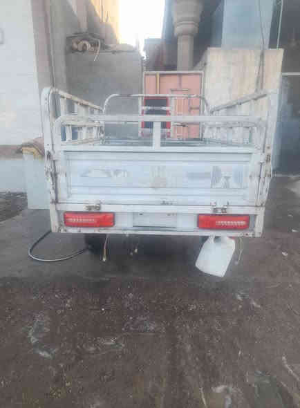 السلام عليكم ستوته جمره للبيع مديل 16
نضيفه حيل بدي شاصي بس المحرك بي خيط
دخانه نشاط بيها فول بدي كلاب بس عايزها 
تجفيت وكهرباءيات الستوته شغاله 
السعر ٨٠٠ وبيها مجال للطيبين 
هاذه رقمي ***********
