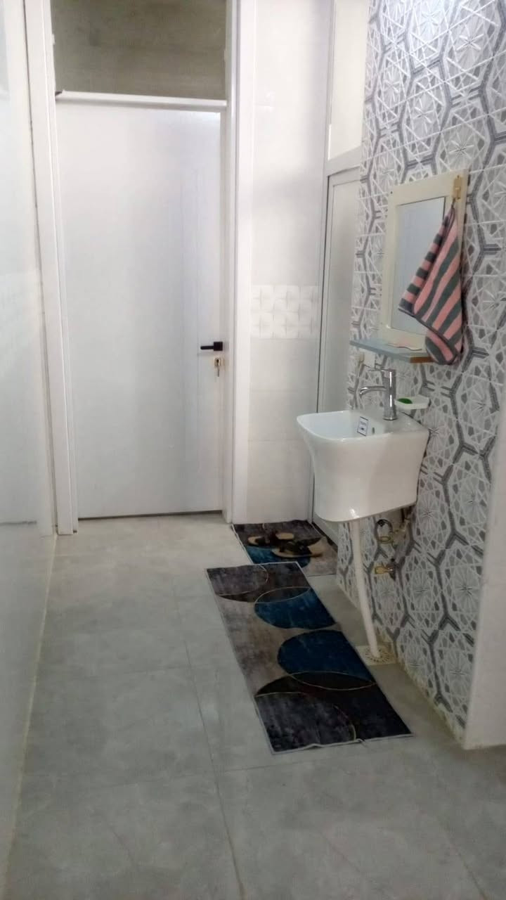 السلام عليكم
بيت طابو زراعي سند 25 مساحته 100متر بناء حديث عنوان حله ابوغرق بقاطع هيثم الجبور
سعر ب 60 مليون تفاصيل أكثر اتصل ***********
