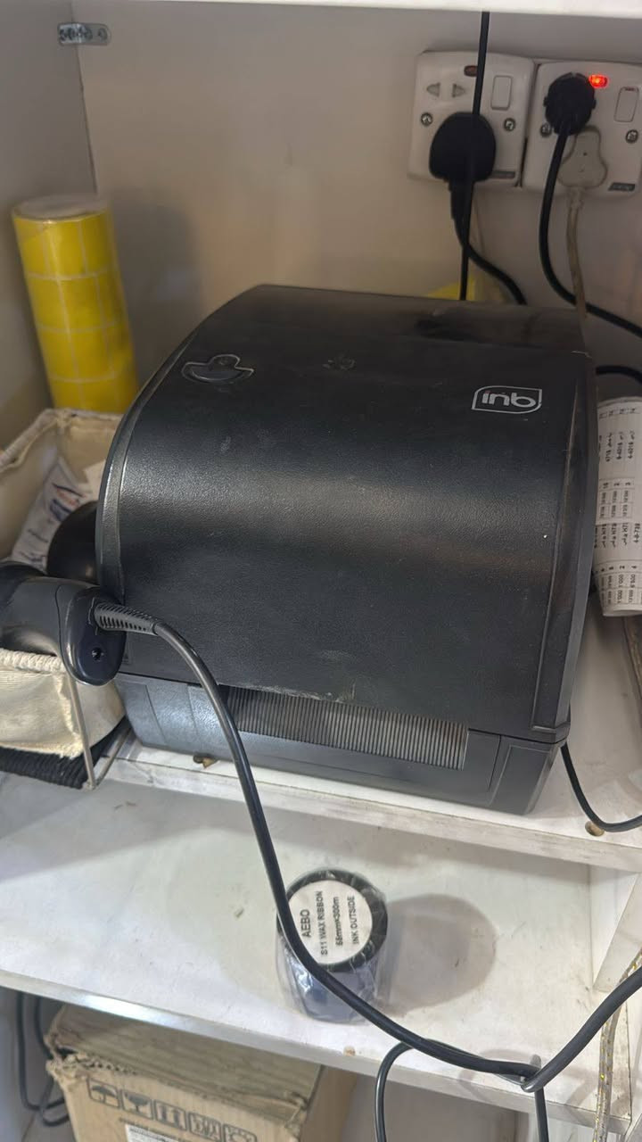 السلام عليكم يتوفر برنامج البيان مع كاشيرات وحاسبة منضديه زائد لابتوب وكاشيرات وطابعات باركود وطابعة مكتبية للبيع *********** واتساب فقط الاسعار مناسبة جداً تصفيه
