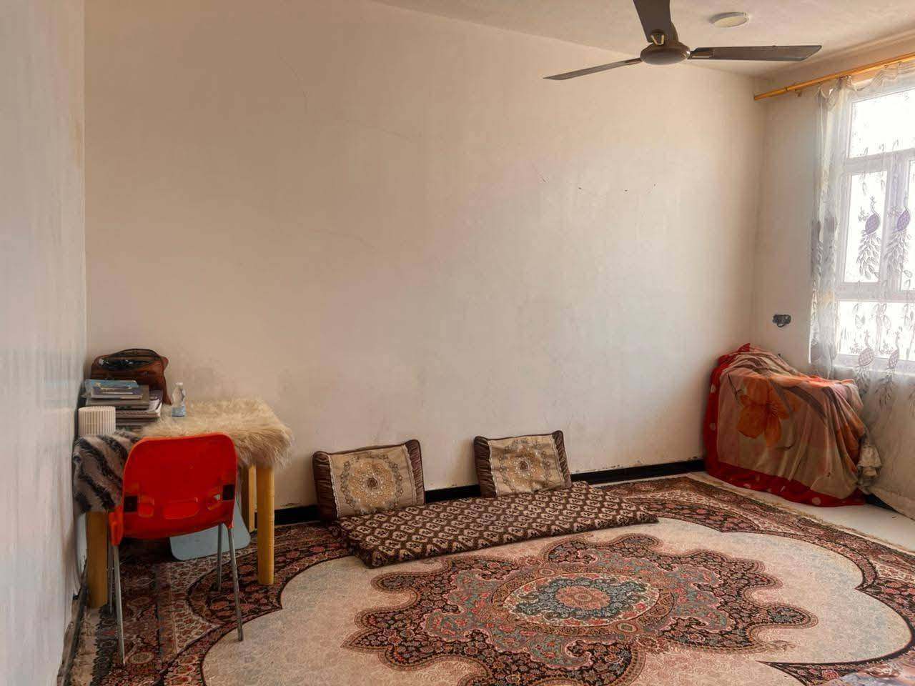 بيت للبيع – حي الإطارات
📍 الموقع: مكان مميز خلف الكلية المفتوحة
📐 المساحة: 100 متر (5×20)
السعر 155 مليون مع المجال
🏢 الوصف: طابقين – بناء حديث
🛏 التفاصيل:
3 غرف نوم
استقبال
صالة
مطبخ
✨ موقع هادئ وقريب من الخدمات
📞 للاستفسار:
***********
***********
