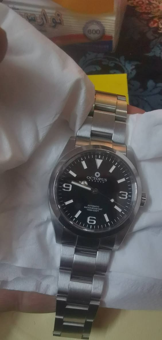 الاسم اخطبوط ساعة اوتماتيك روعة والميكنه واضحة المهتم خاص


**إذا كنت صاحب هذا الإعلان وتريد حذفه لأي سبب، رجاءا أرسل رسالة إلى الدعم الفني**