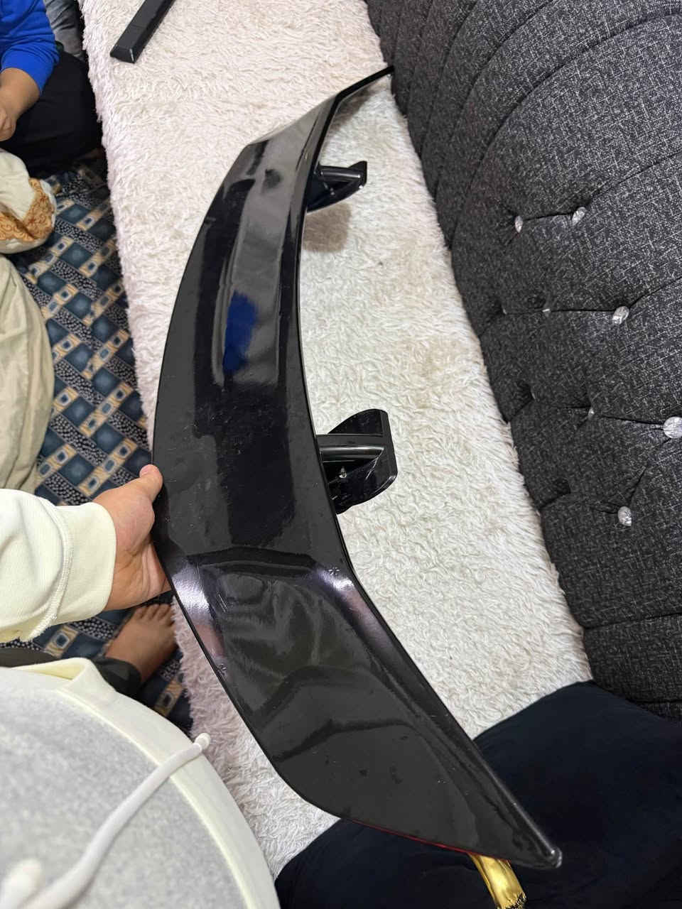 سبايلر جوكر اسود نظيف لوك سعره ٣٠ الف مكان كركوك قرب بانزين خانه شورجه 
*********** كركوك, العراق
