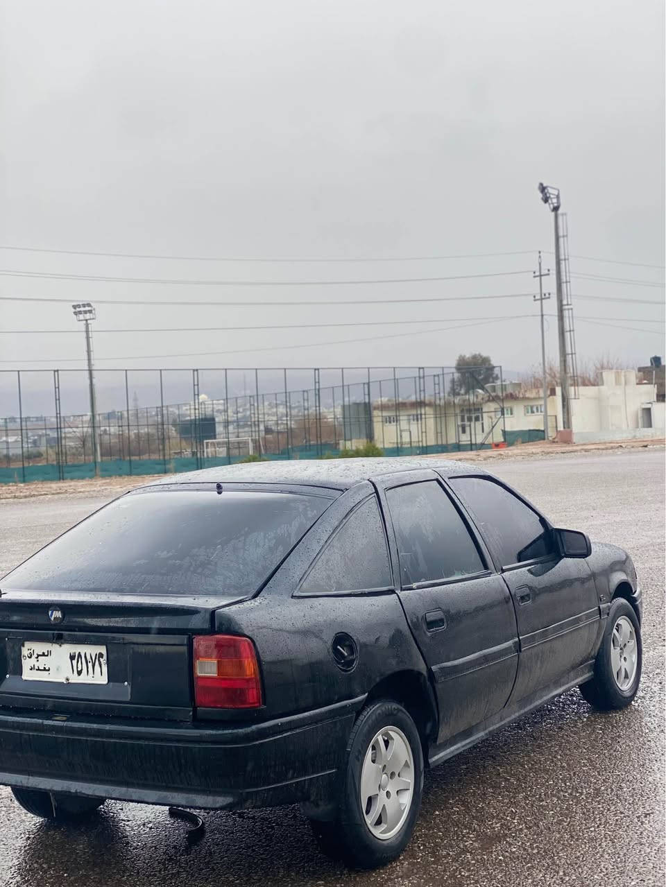 فيكتراي ١٩٩١ 
مةكينة ١٨ 
گير عردي 
سلايد 
پاوةر 
Abs
تةبريد گةرم 
جوار ويلي لؤك 
كارةباي بة شةرت 
توند تؤلي بة شةرت 
كوشن و بةرةدةرگاني هةموو نوية 
دةعامي بؤ دةعامي سةيارةكة بة شةرت 
پشت و پيشي كةبسة 
خايسي نية و هةمووي جاك كراوةتةوة 
سةيارةكة زؤر جايزة و بي مةسروفة
شوين كؤية
***********
*********** كويسينجاك, أربيل
