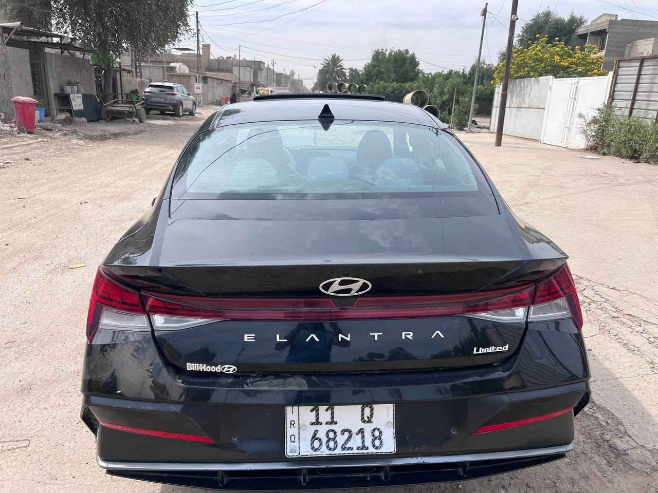 . النترا 2024 
فول لمتدد 
4كامرات 
بدون دواخل بدون شاصي بدون يرباك
ماشيه 73الف m
سعرها 155 بيها مجال 
تحويل ثاني يوم

*********** Colombo, Sri Lanka

